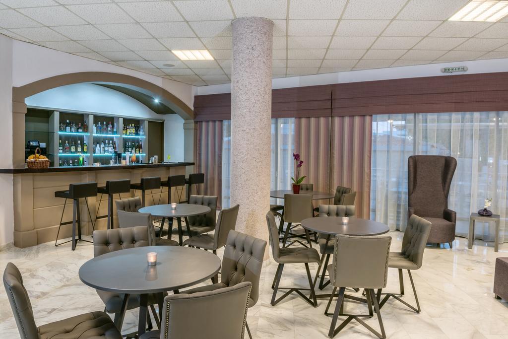 بلاتانيز Ariadne Hotel المظهر الخارجي الصورة