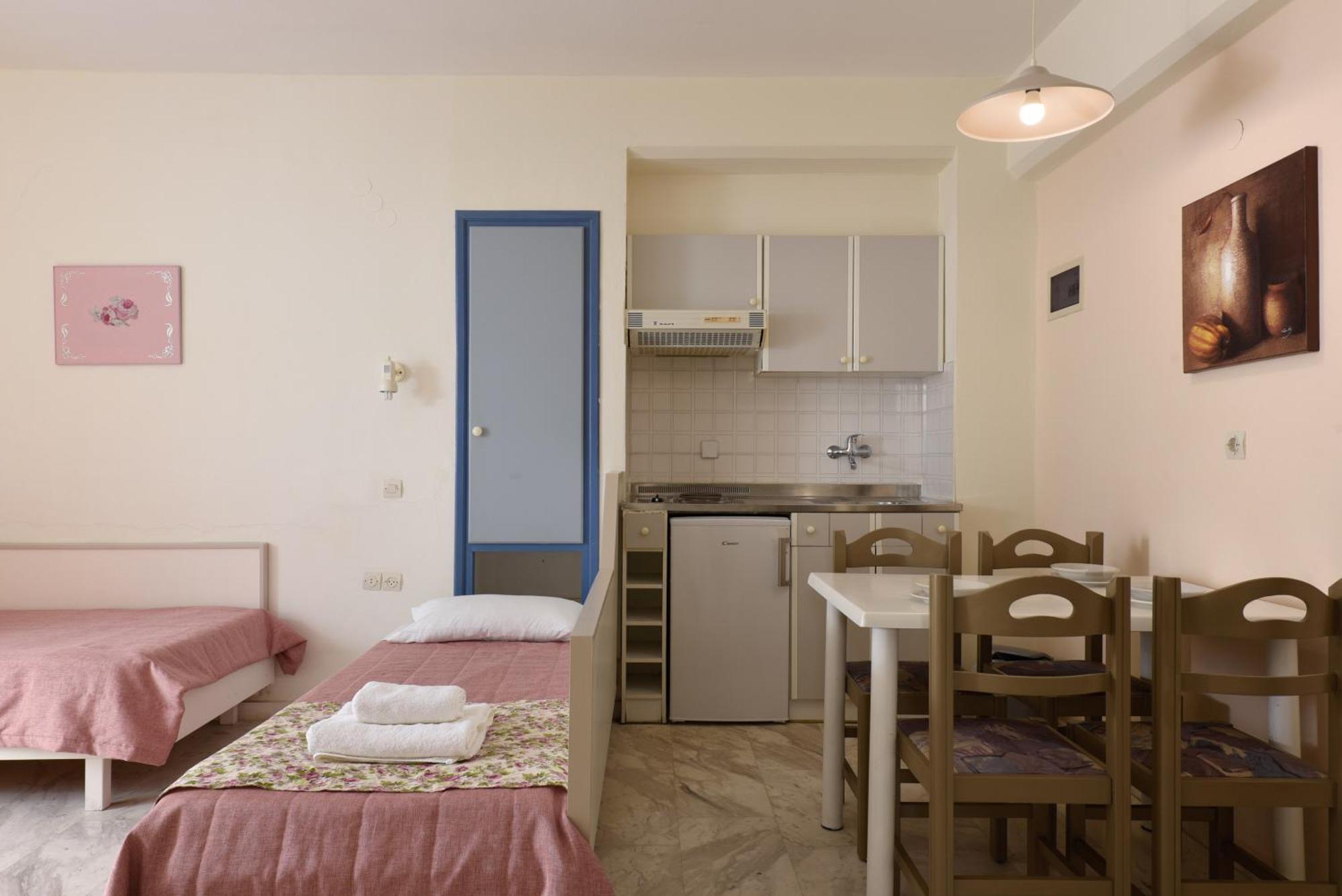 بلاتانيز Ariadne Hotel الغرفة الصورة