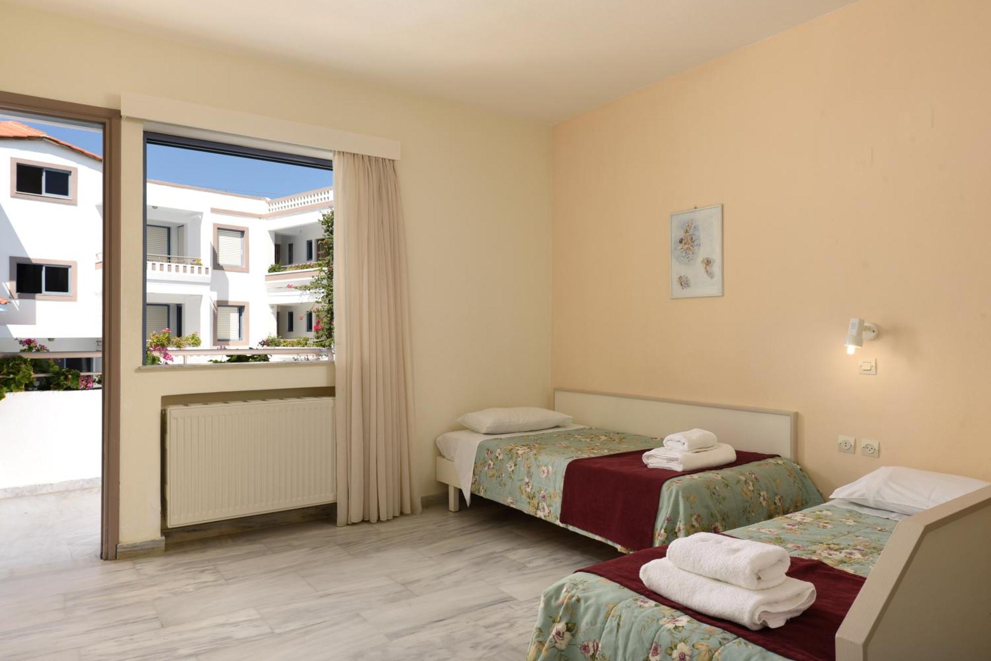 بلاتانيز Ariadne Hotel الغرفة الصورة