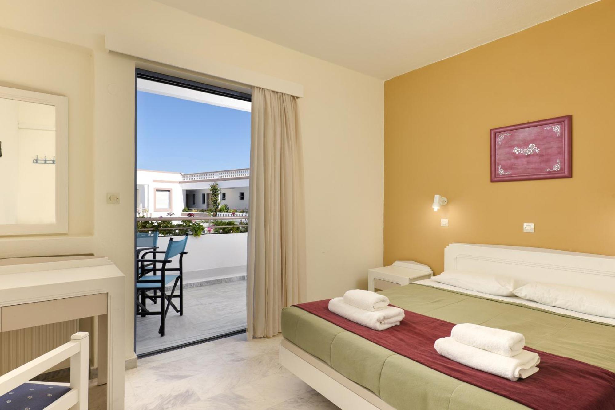 بلاتانيز Ariadne Hotel الغرفة الصورة