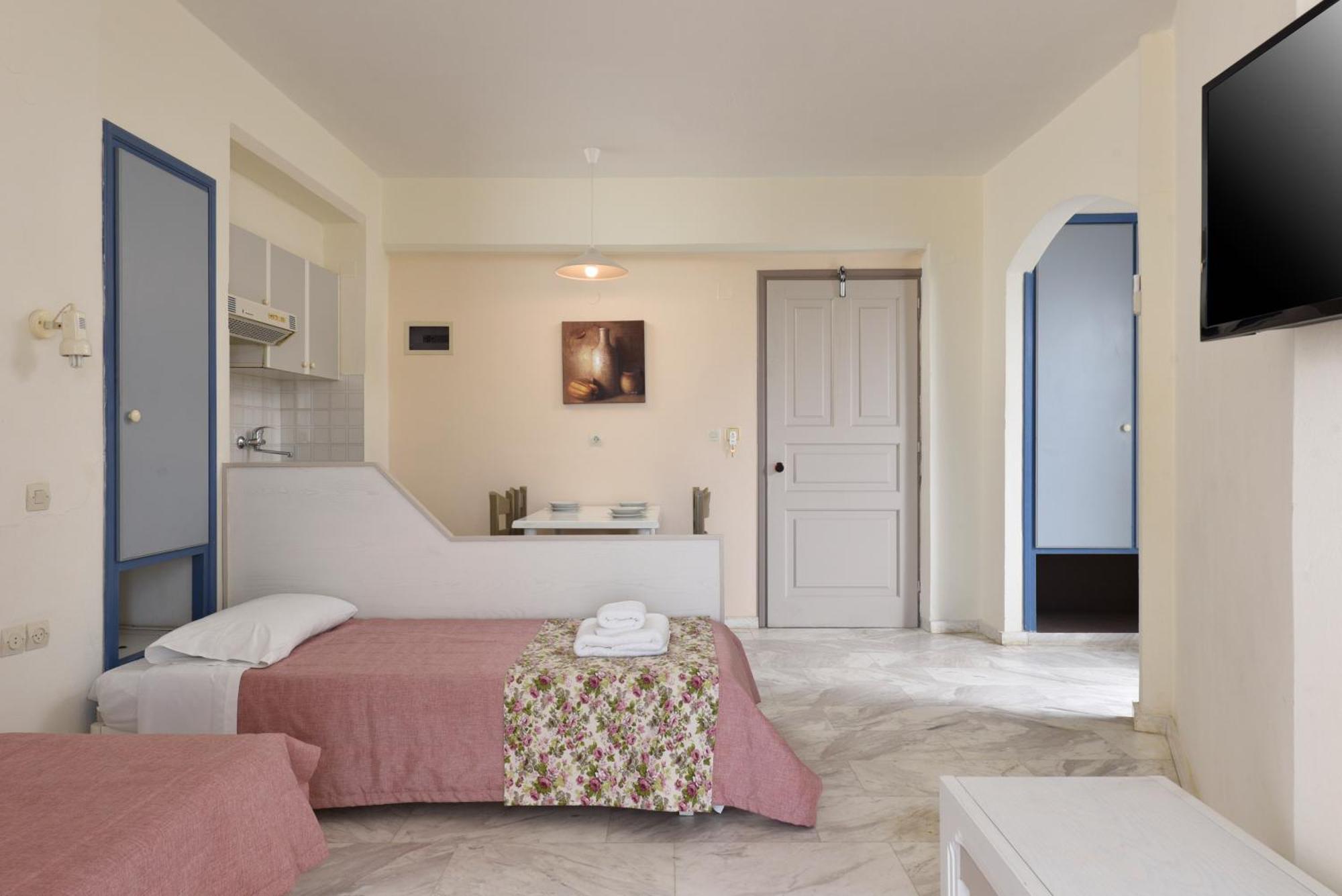 بلاتانيز Ariadne Hotel الغرفة الصورة
